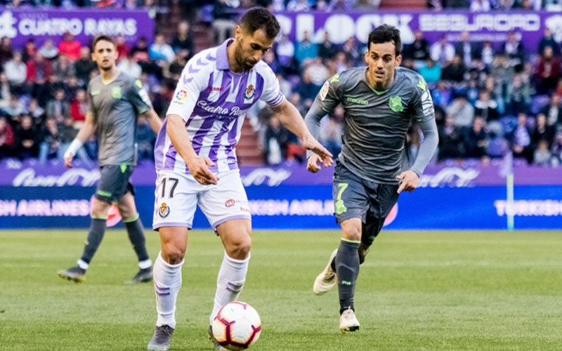 Javi Moyano se abona al sufrimiento con el Real Valladolid