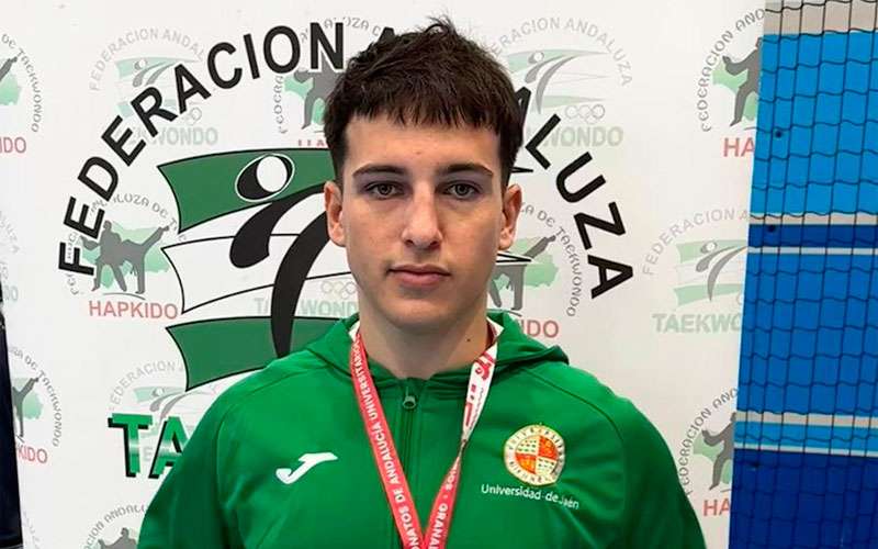 Hugo Quesada logra un bronce para la UJA en el Andaluz universitario de taekwondo