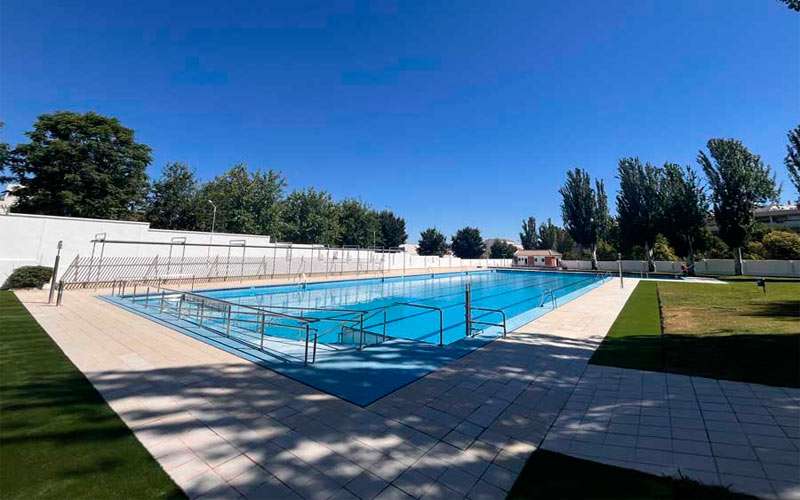 Comienza la temporada de baño en la piscina municipal de Torredelcampo