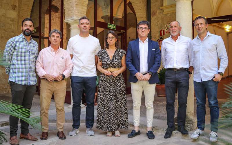 Jaén CB y Real Jaén aúnan esfuerzos para el fortalecimiento de ambos clubes