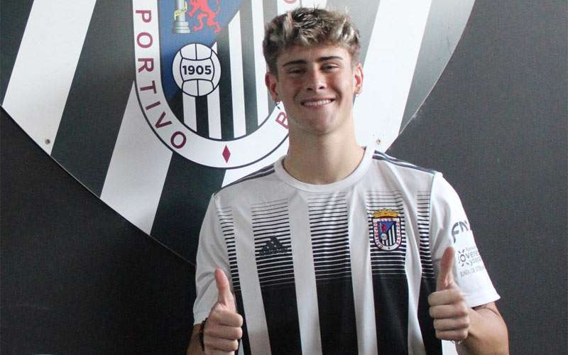 El Linares Deportivo firma al joven delantero Santiago Müller