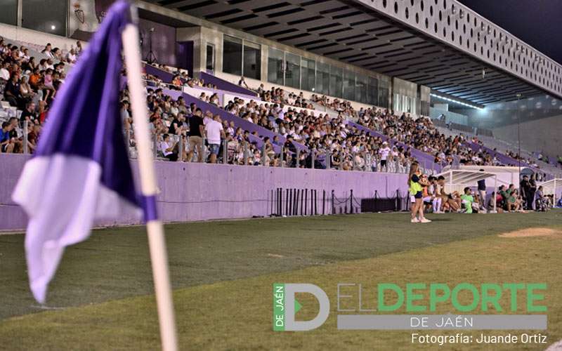 La afición en La Victoria (Real Jaén – Torremolinos)