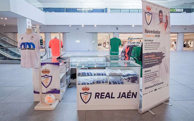 Nuevo punto de venta de abonos y camisetas del Real Jaén