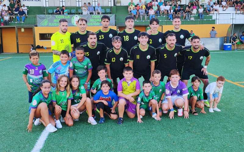 El Pozoblanco aleja al Mancha Real del título de la Copa RFAF