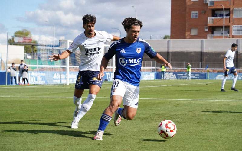 El UCAM Murcia frena la buena racha del Linares como local