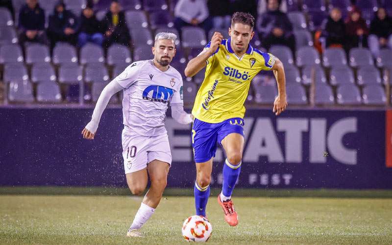 El Real Jaén sucumbe ante el Cádiz y dice adiós a la Copa del Rey