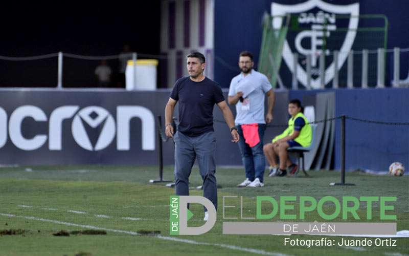 Peragón: «Hay que felicitar al equipo por cómo lo hace y lo que propone»