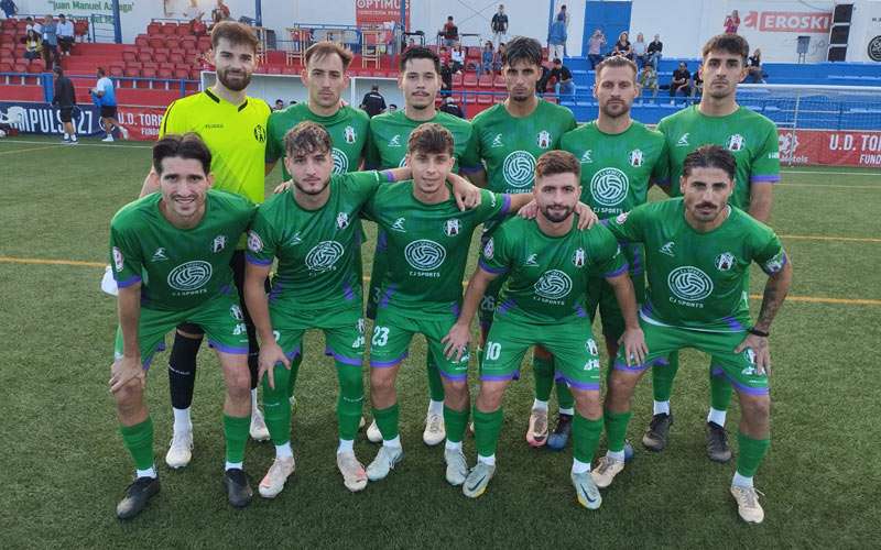 El Atlético Mancha Real encadena su cuarta derrota consecutiva en Torre del Mar