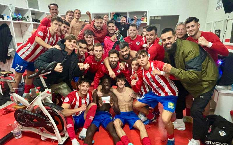 El Atlético Porcuna firma una goleada en casa ante el Poli Almería