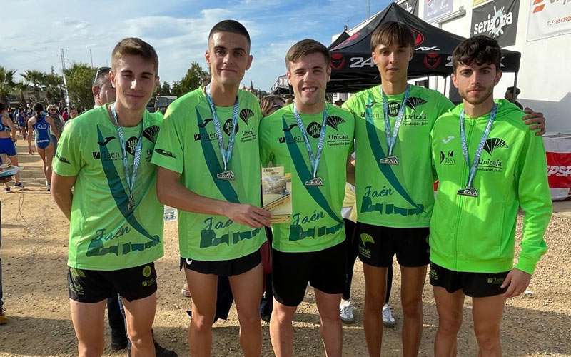 Cinco medallas para Unicaja Atletismo en el Andaluz de Campo a Través