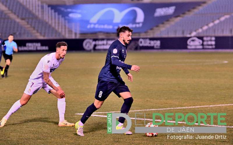 El CD Torreperogil golea al Poli Almería y alcanza puestos de playoff