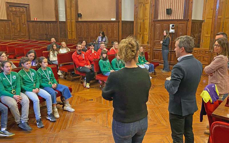 Recepción institucional a las campeonas de Andalucía